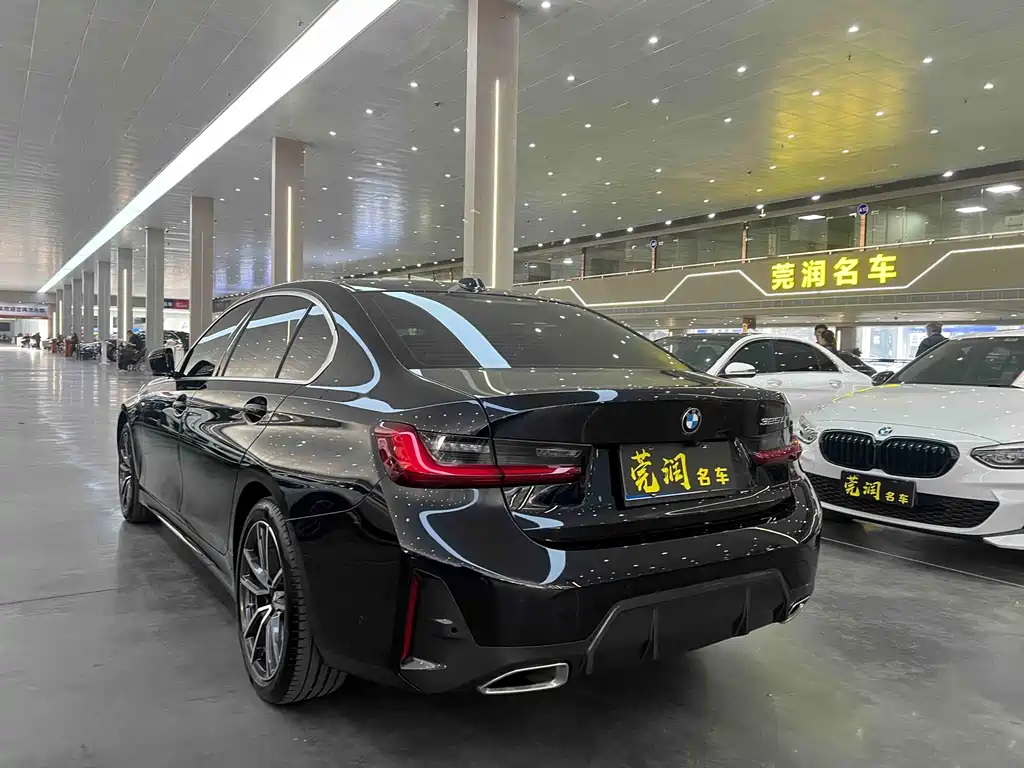 BMW 3 Series 2023 — фото 16