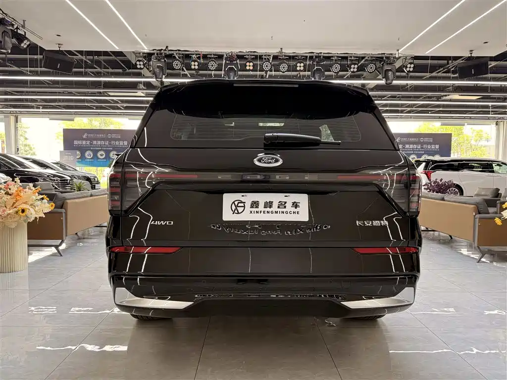 Ford Edge 2025 — фото 28