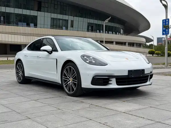 Porsche Panamera 2020