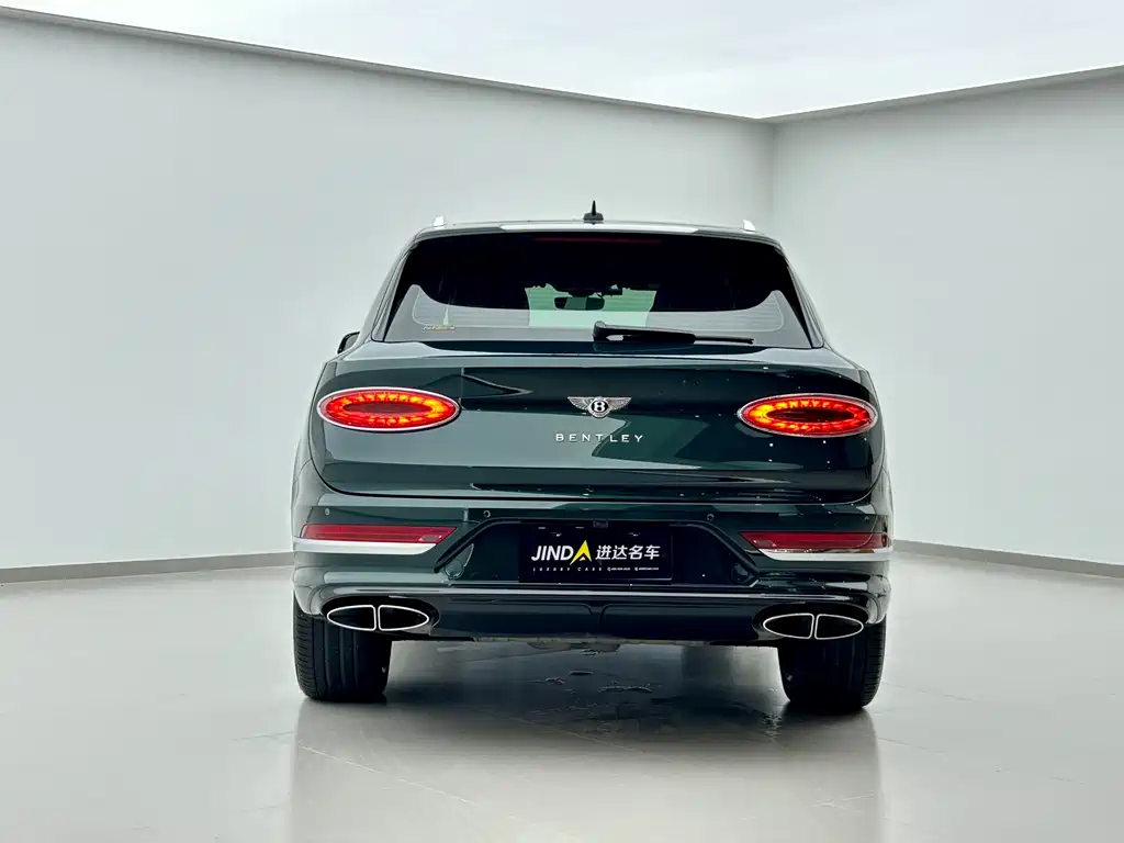 Bentley Bentayga 2021 — фото 17