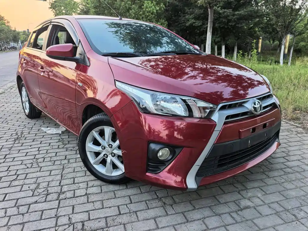 Toyota Yaris L 2015