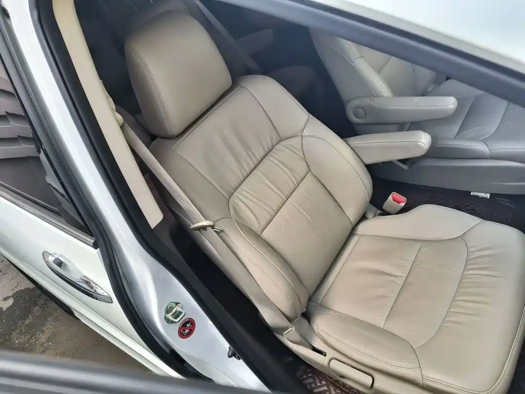 Honda Odyssey 2015 — фото 2