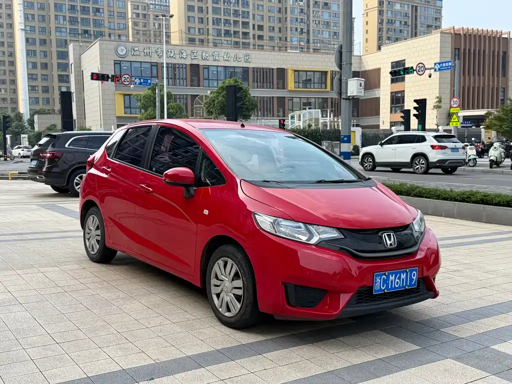 Honda Fit 2016 — фото 3