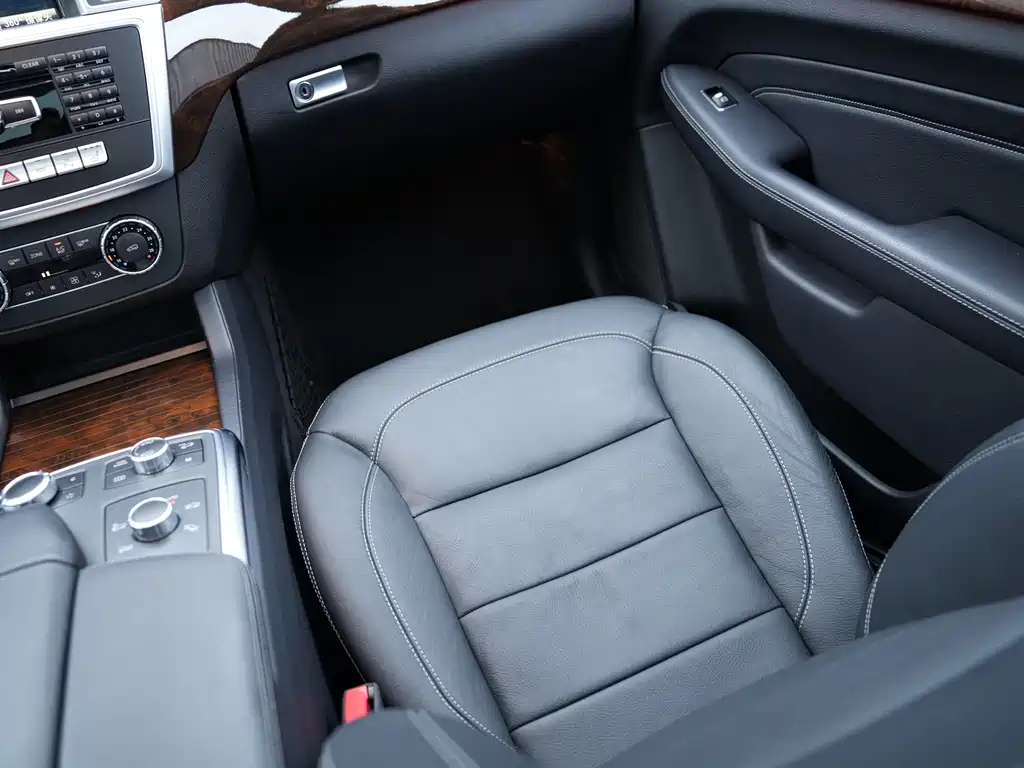 Mercedes-Benz M-Class 2015 — фото 13