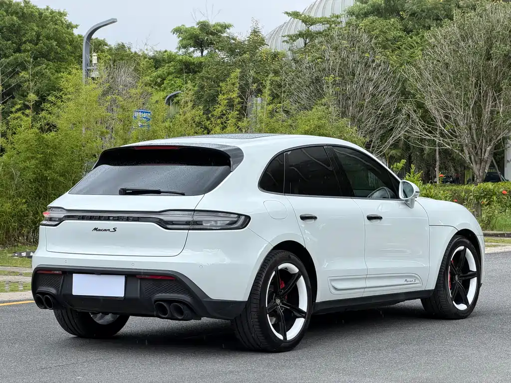 Porsche Macan 2023 — фото 19