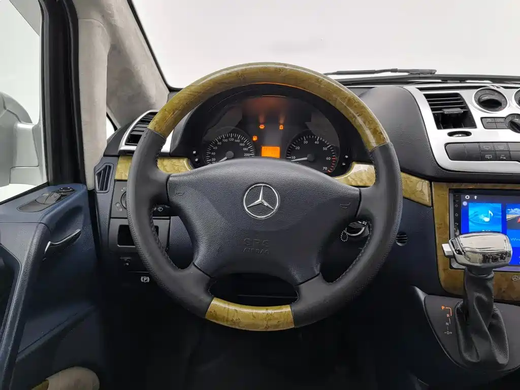 Mercedes-Benz Vito 2014 — фото 14
