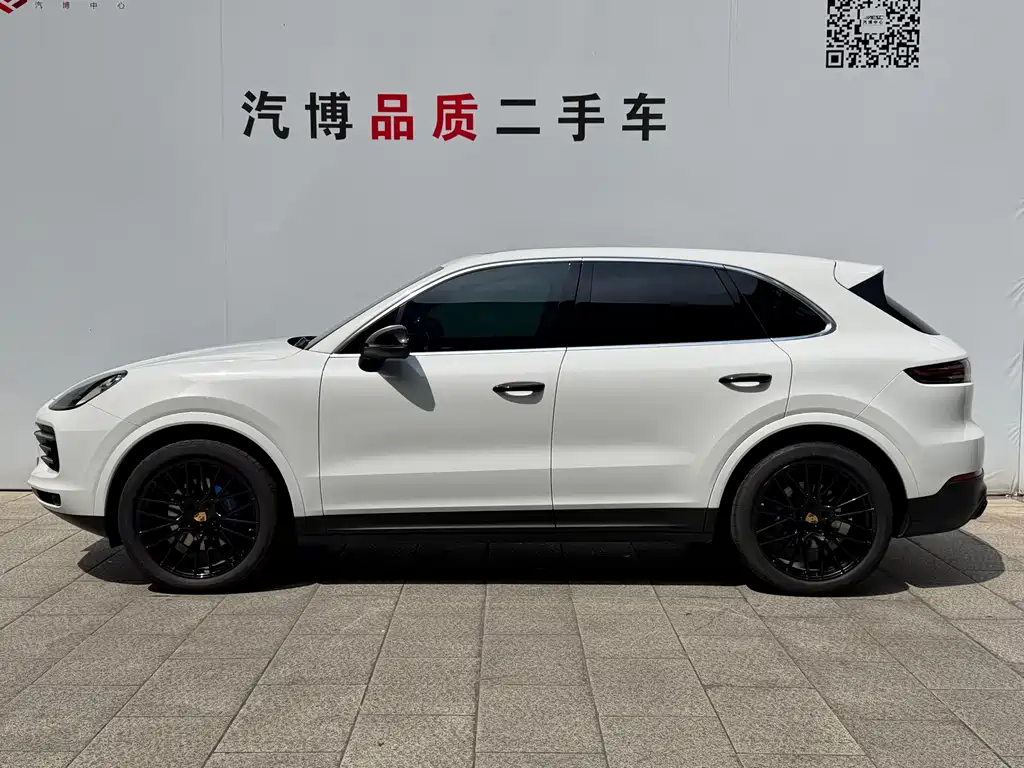 Porsche Cayenne 2023