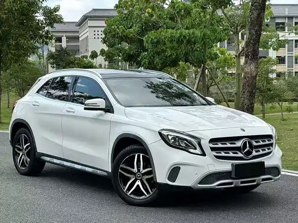 Mercedes-Benz GLA 2017