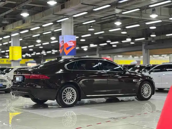 Jaguar XFL 2017