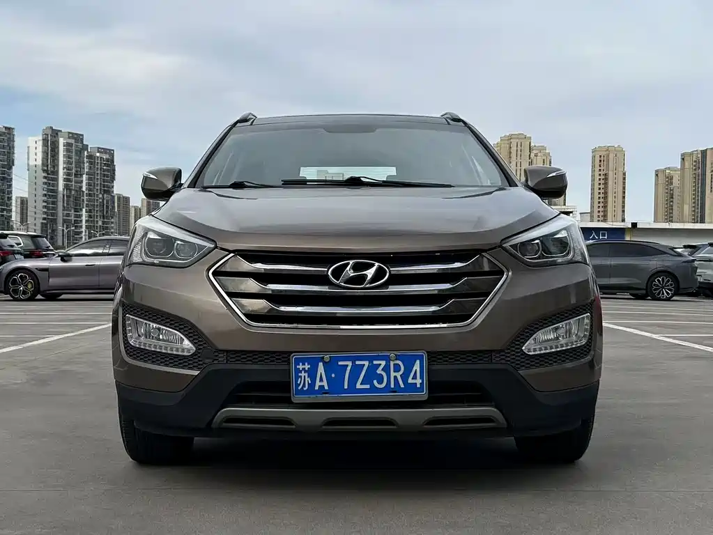 Hyundai Santa Fe 2013 — фото 1