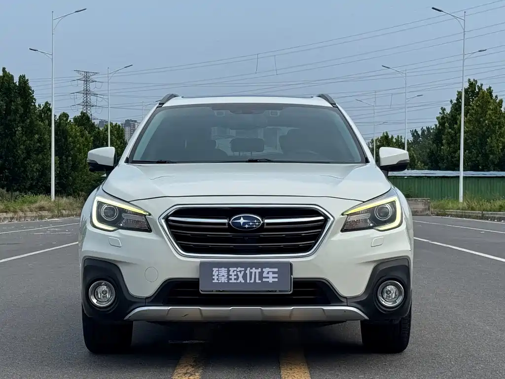 Subaru Outback 2018 — фото 2