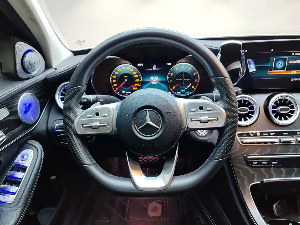 Mercedes-Benz C-Class 2020 — фото 13