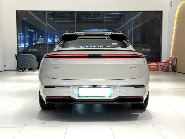 Zeekr 007GT 2025