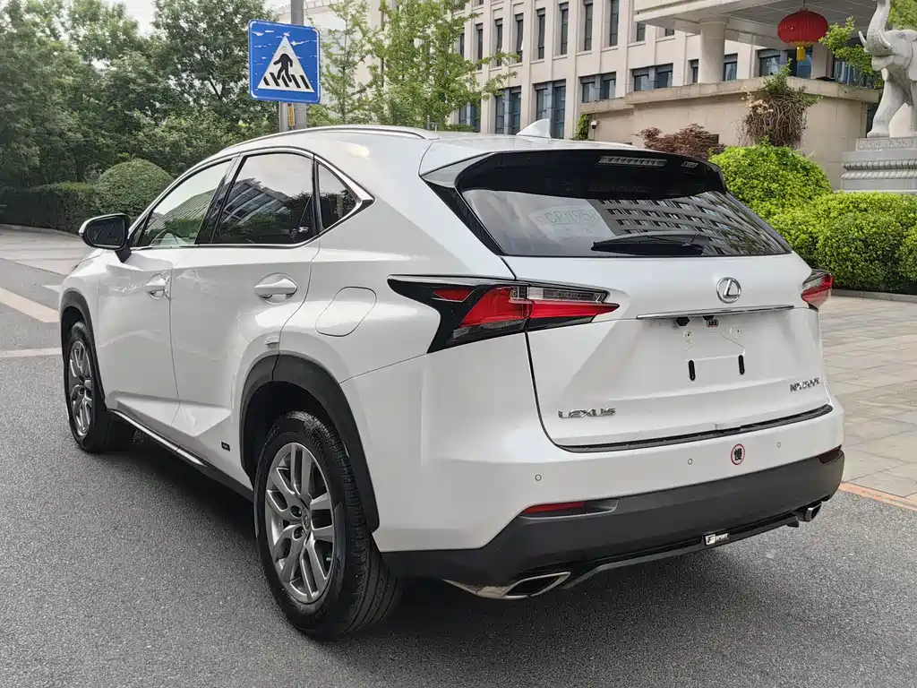 Lexus NX 2017 — фото 5