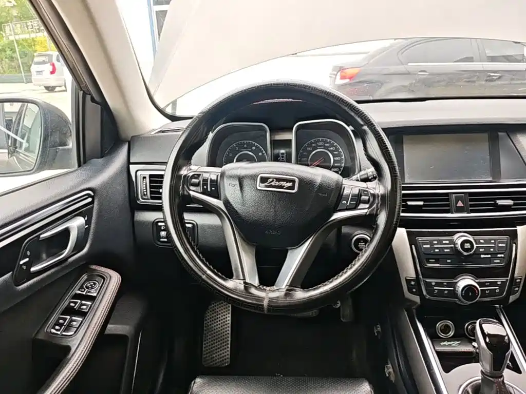 Zotye Damai X5 2016 — фото 11