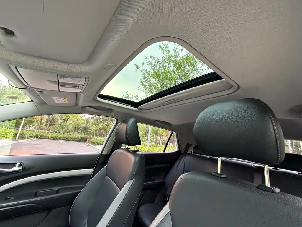 Kia KX1 2020 — фото 14