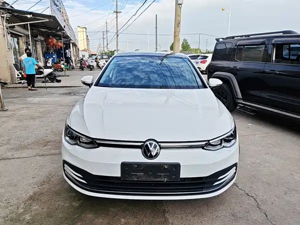 Volkswagen Golf 2023