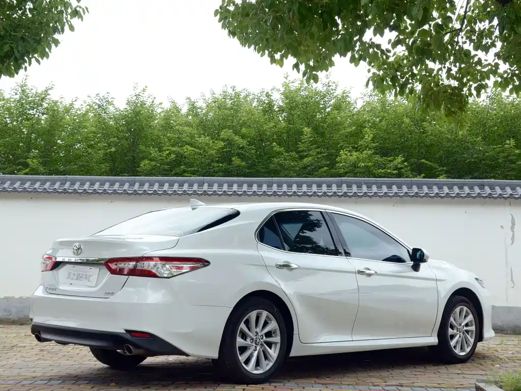 Toyota Camry 2021 — фото 14