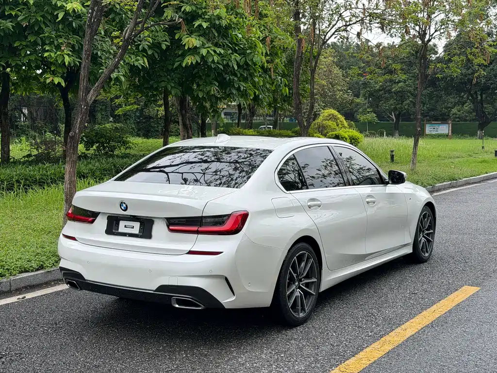 BMW 3 Series 2020