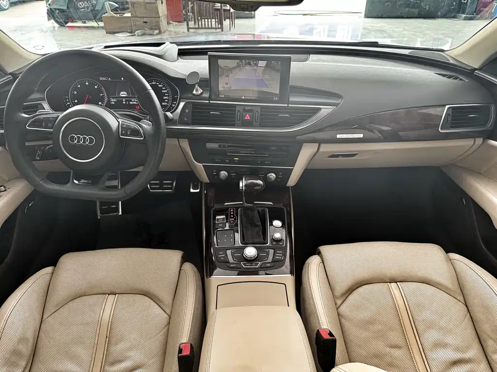 Audi A7 2012 — фото 11