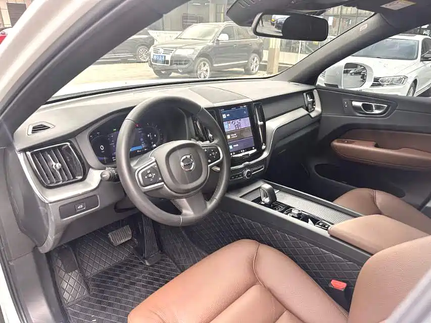 Volvo XC60 2024