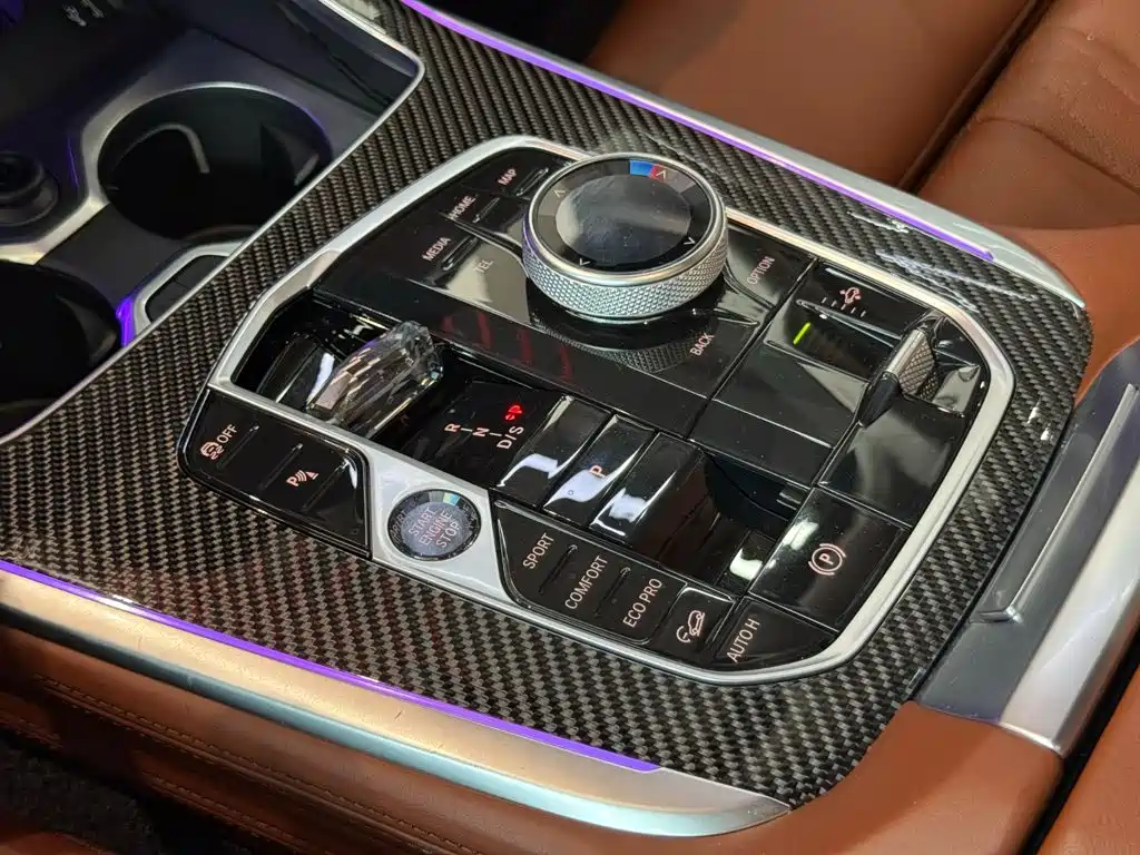 BMW X7 M60i 2023 — фото 13