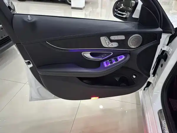 Mercedes-Benz C-Class 2020