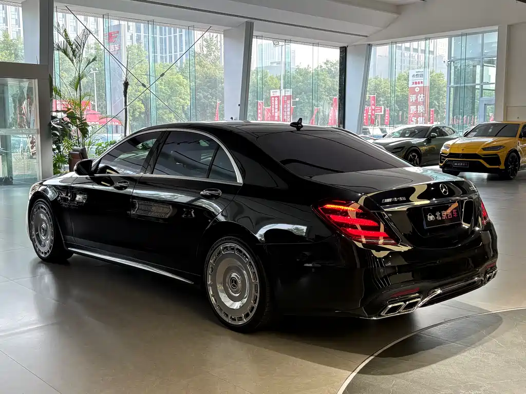 Mercedes-Benz S-Class AMG 2017 — фото 35