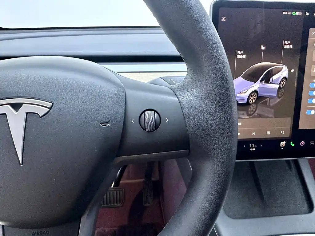 Tesla Model Y 2022 — фото 14