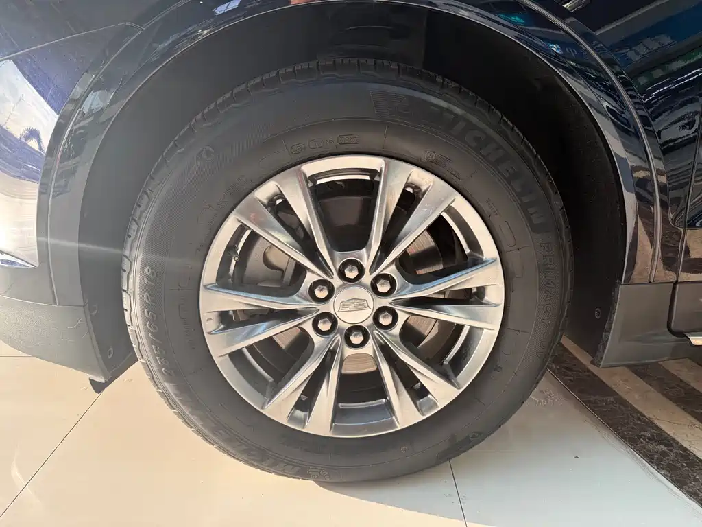 Cadillac XT5 2021 — фото 11