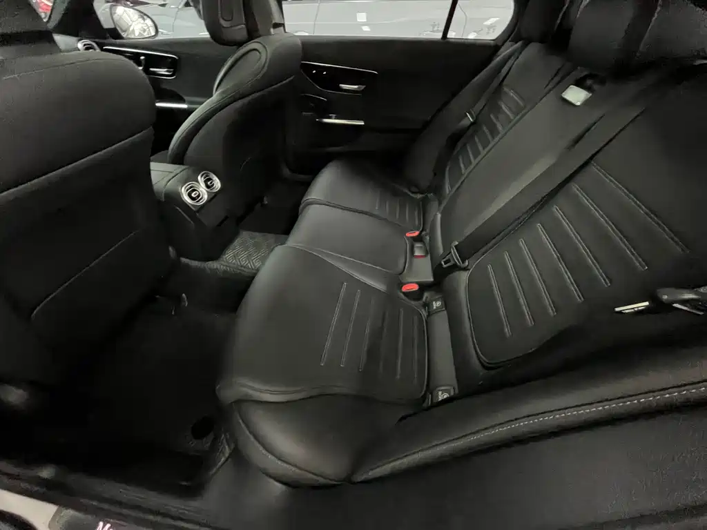Mercedes-Benz C-Class 2022 — фото 10