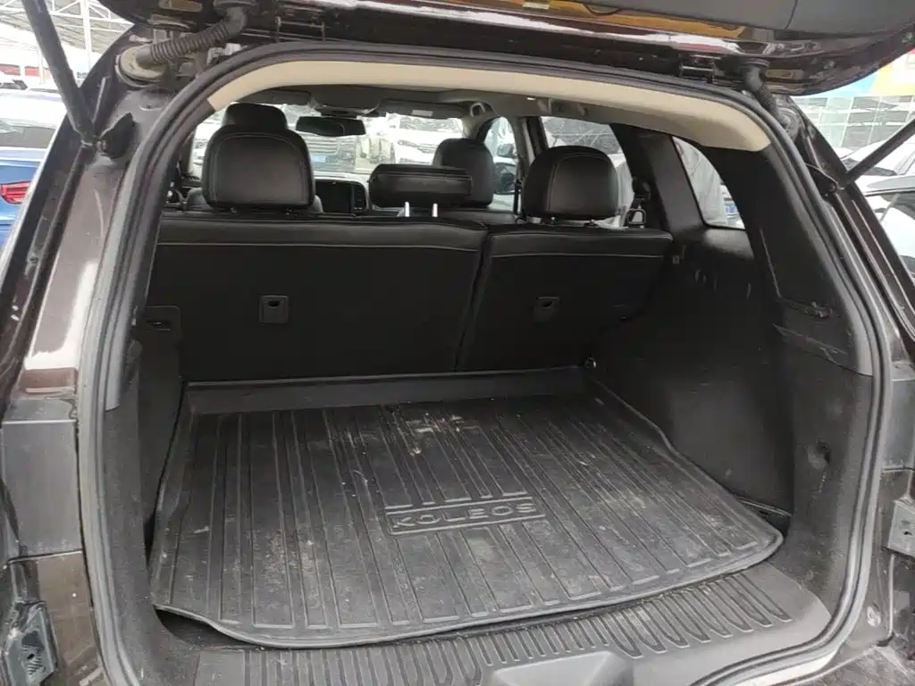 Renault Koleos 2018 — фото 19