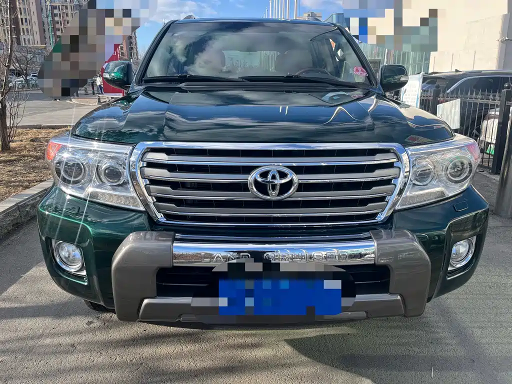 Toyota Land Cruiser 2014 — фото 2
