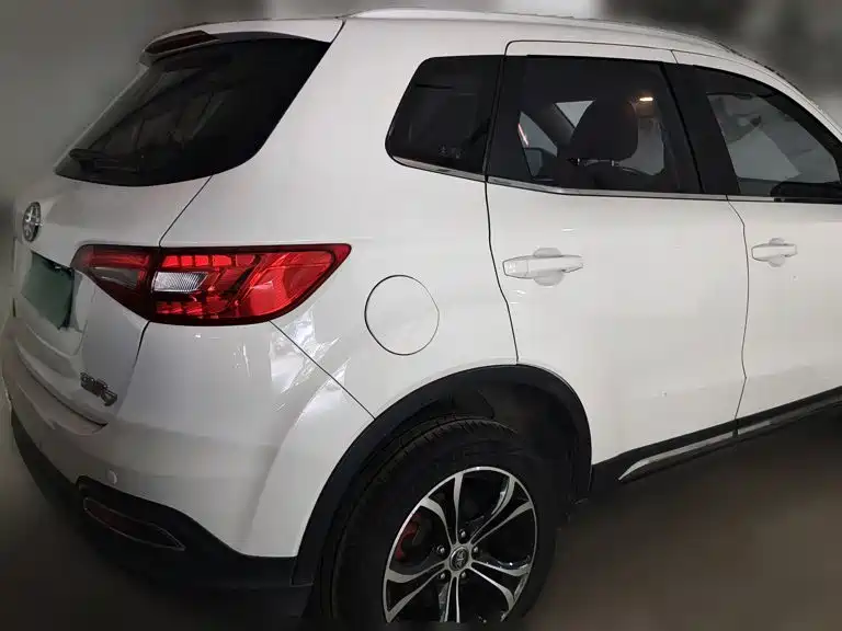 FAW Senya R7 2017