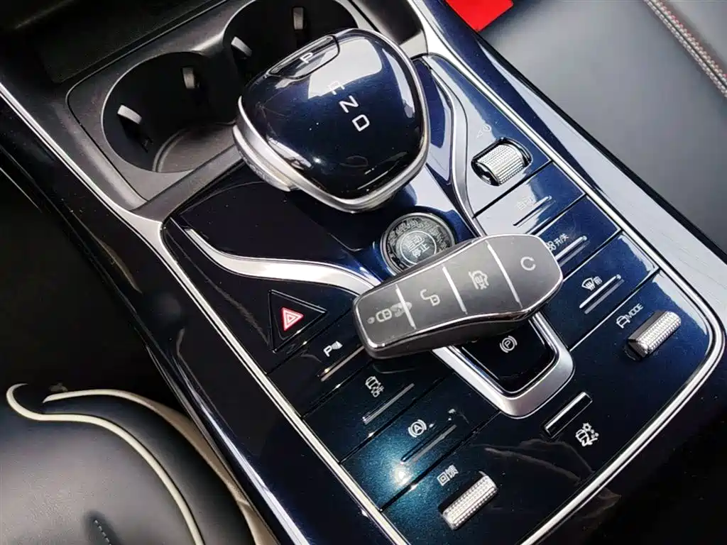 BYD Qin PLUS 2023 — фото 9