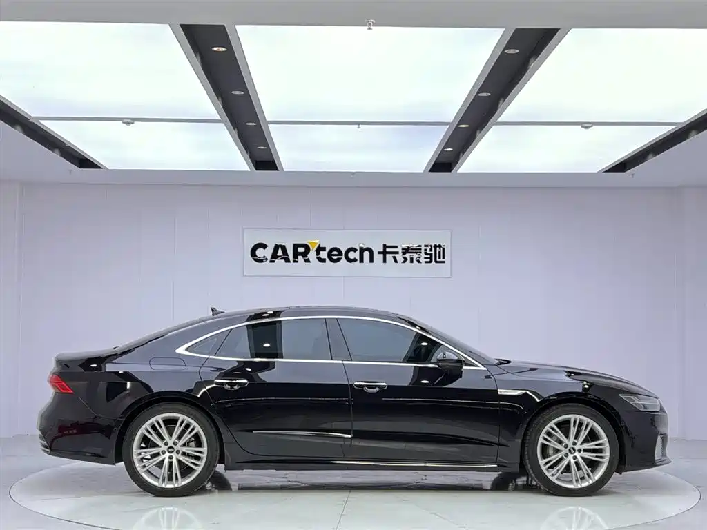 Audi A7L 2024 — фото 8