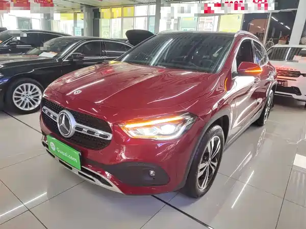 Mercedes-Benz GLA 2020