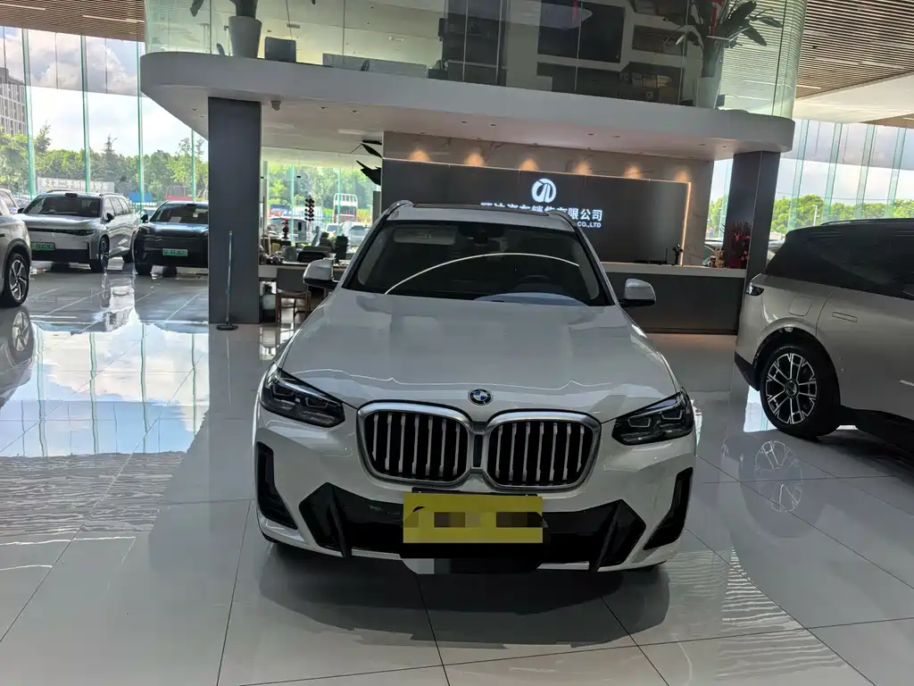 BMW X3 2022 — фото 2