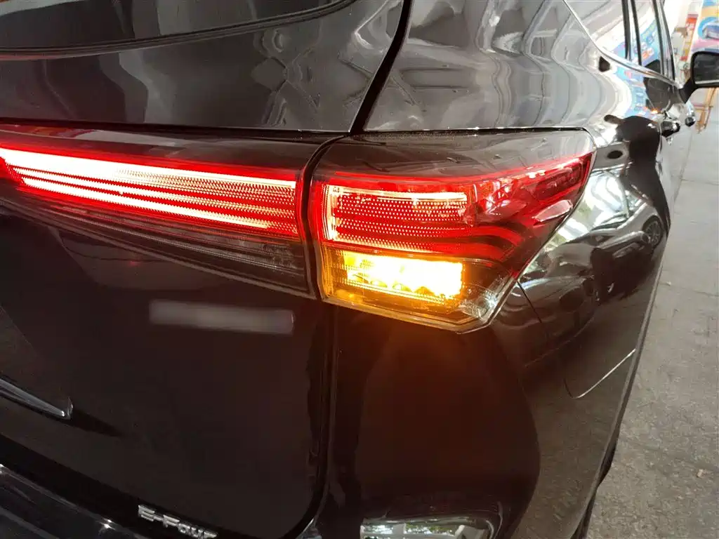 Toyota Highlander 2023 — фото 22
