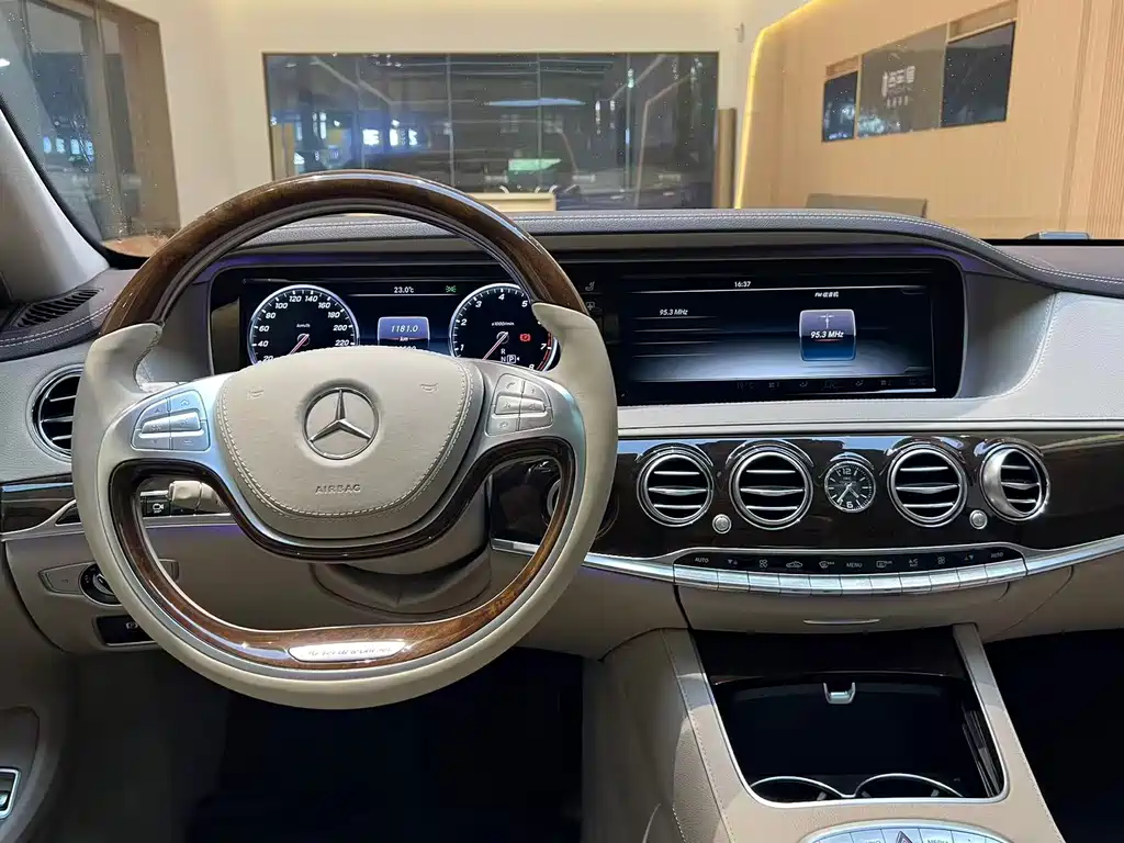 Mercedes-Benz S-Class 2016 — фото 9