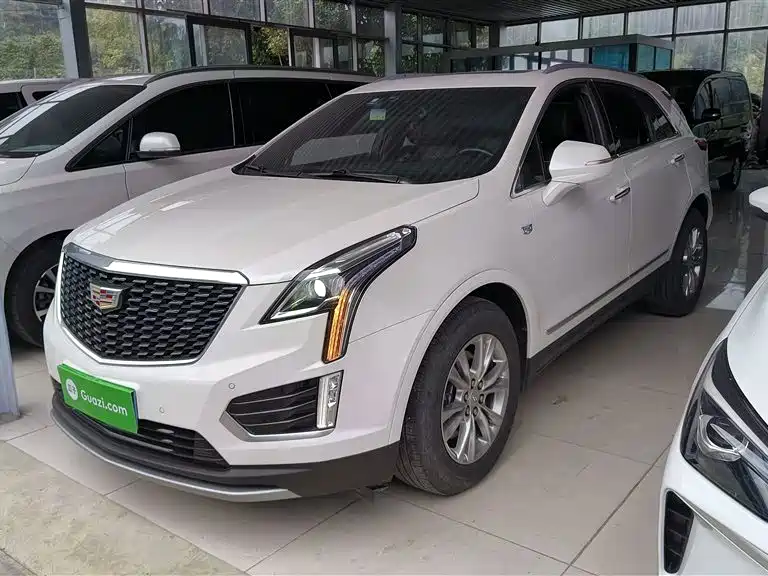 Cadillac XT5 2021 — фото 2