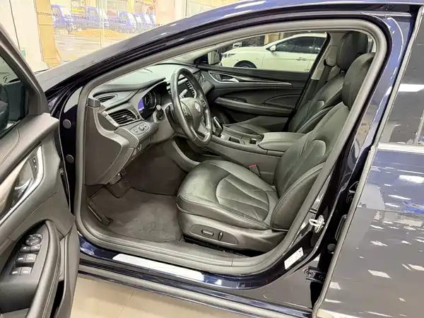 Buick LaCrosse 2022