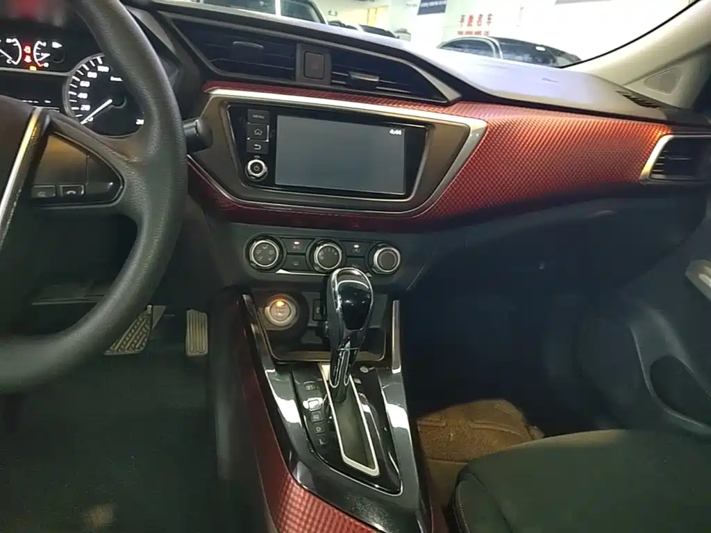 Nissan Bluebird 2016 — фото 13