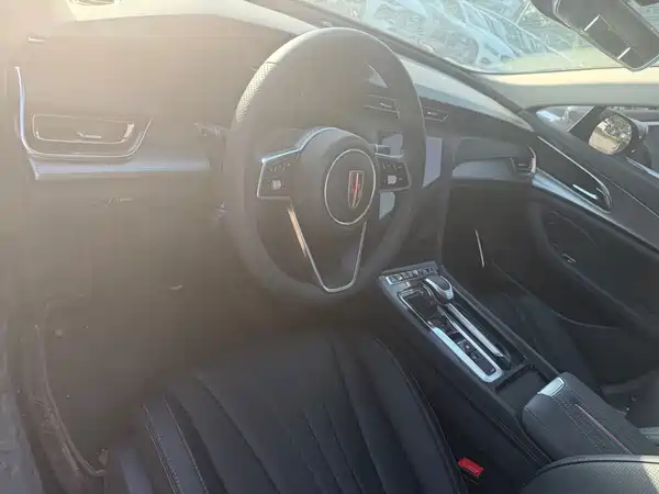 Hongqi H5 2023