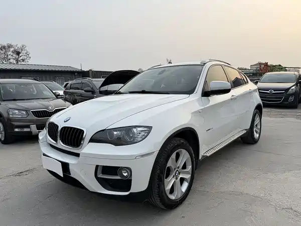 BMW X6 2012