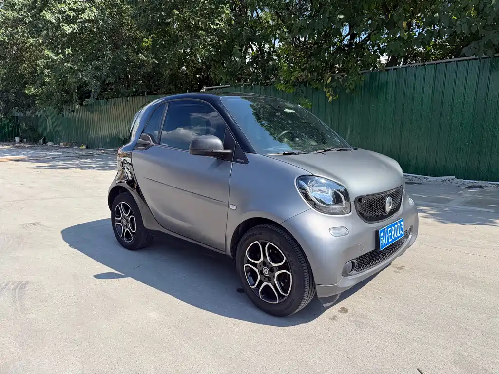 smart fortwo 2019 — фото 3