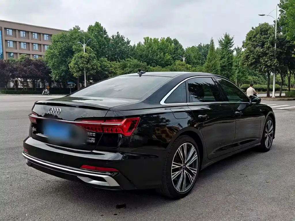 Audi A6L 2025 — фото 9