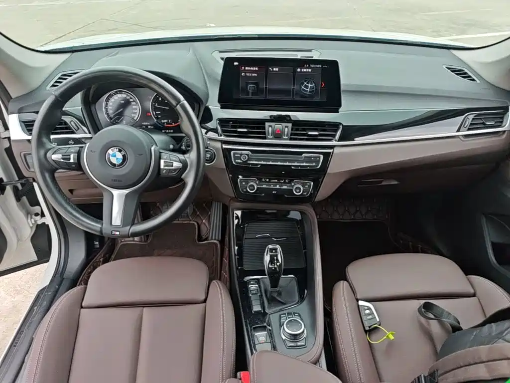 BMW X1 2021 — фото 10
