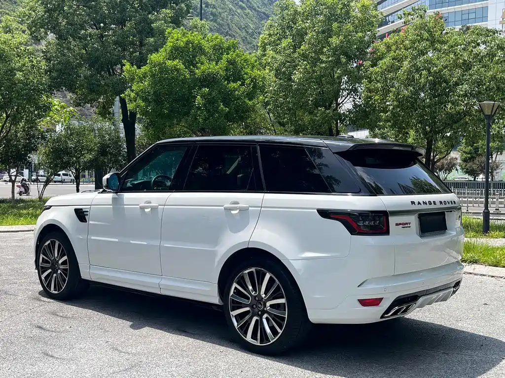 Land Rover Range Rover Sport 2016 — фото 16