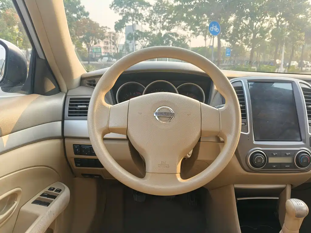 Nissan Sylphy 2015 — фото 15